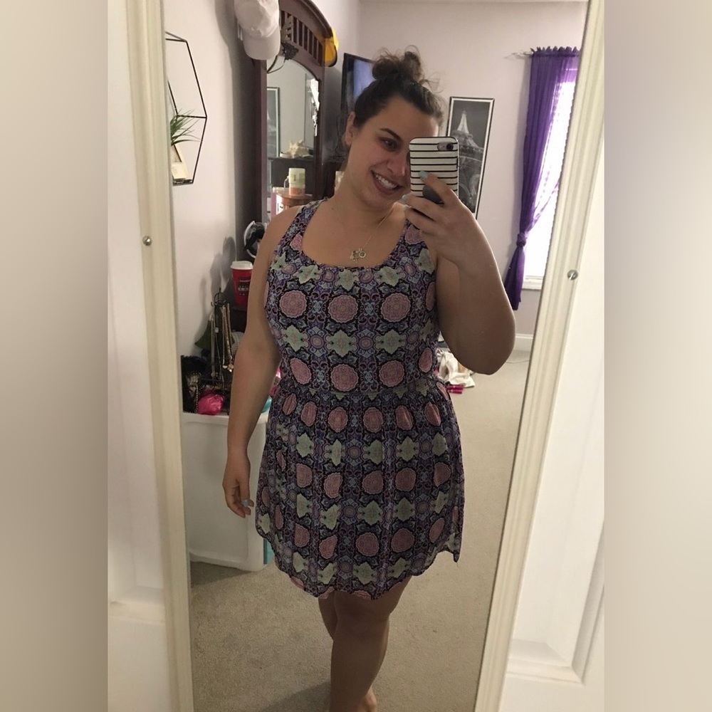 Olsenboye dress -size L. Multicolor, primarily purple. Cinched waistband